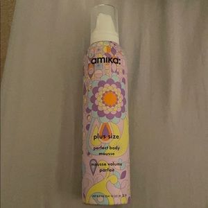 Amika plus size mousse